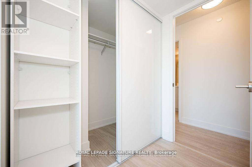 Photo 11 of 1504 10 Eva Road, Toronto ON