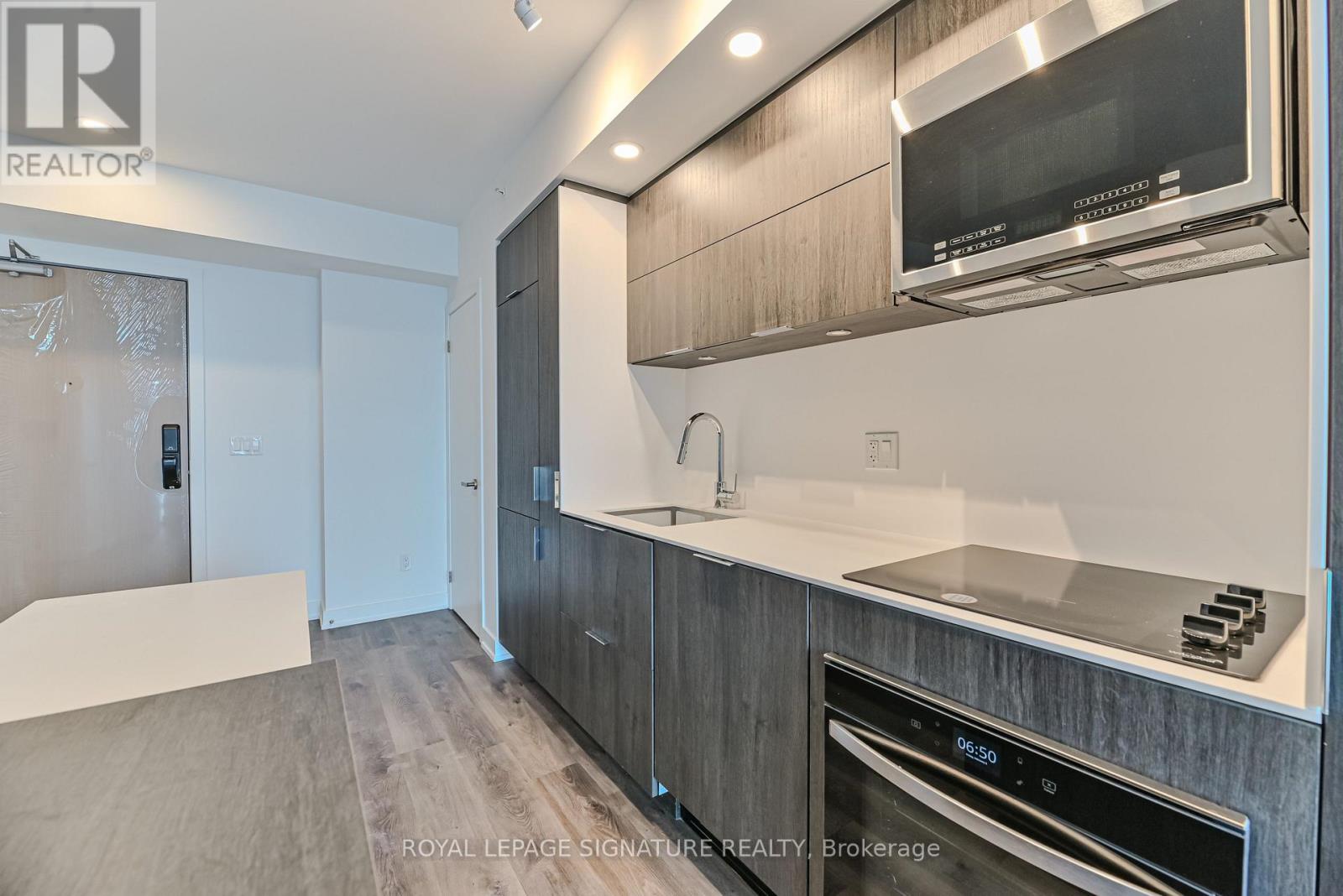 Photo 19 of 1606 370 Martha Street, Burlington ON