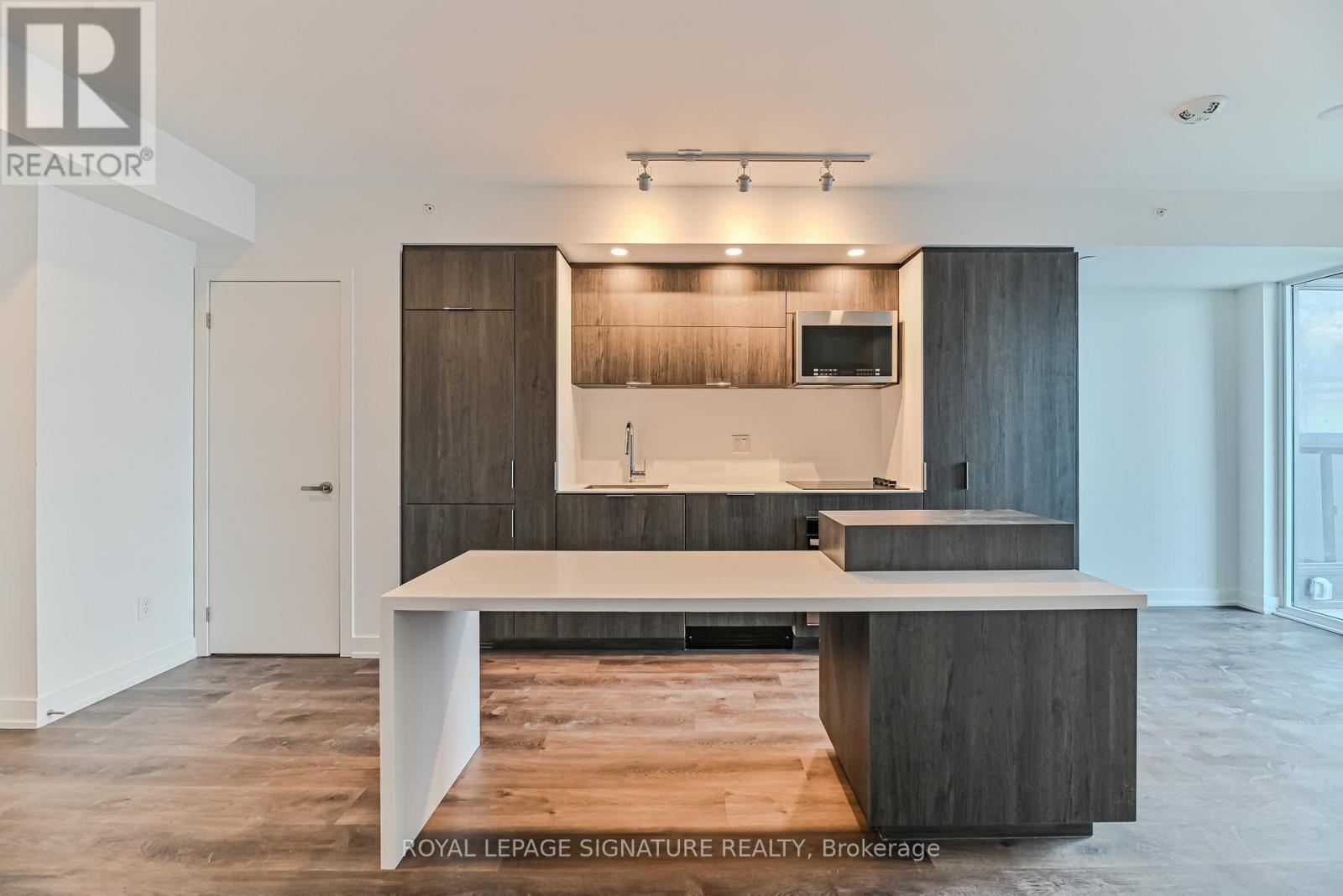 Photo 5 of 1606 370 Martha Street, Burlington ON