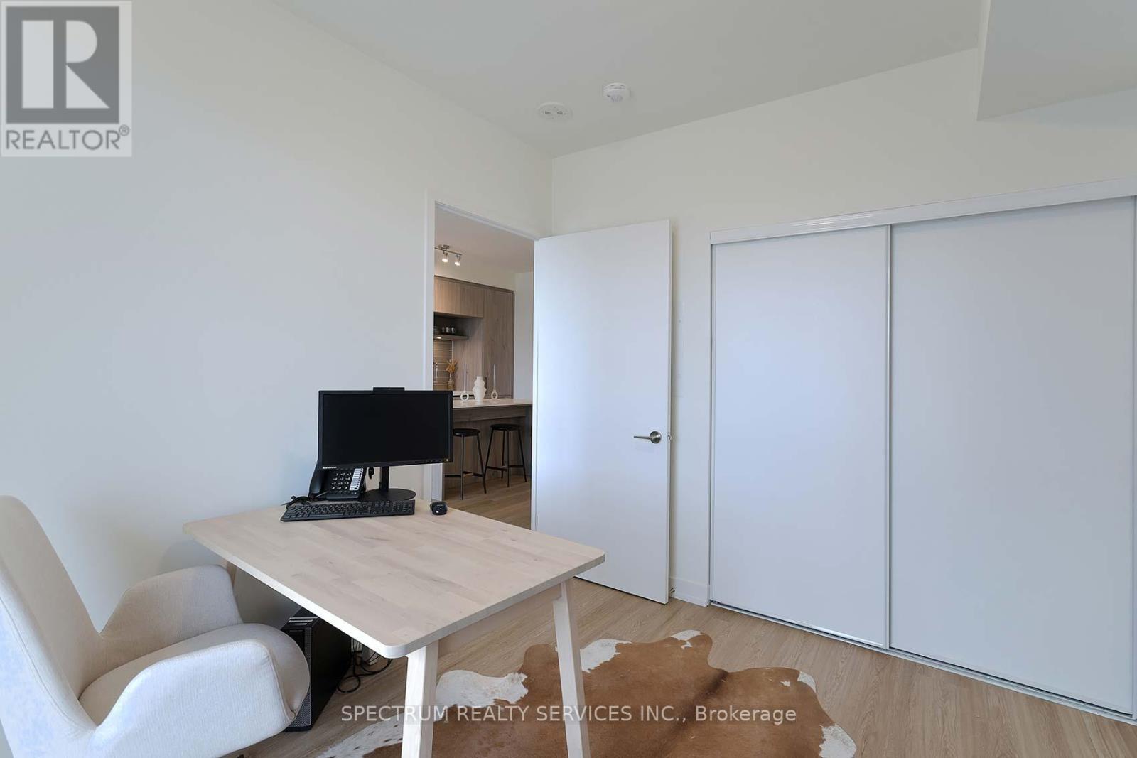 Photo 16 of 1028 2 David Eyer Road, Richmond Hill ON