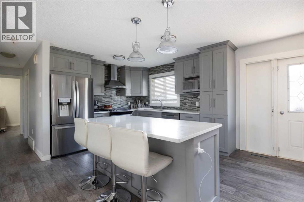 Photo 16 of 31 Rae Crescent, Fort Mcmurray AB