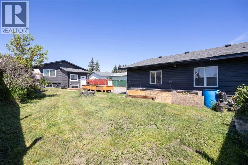 Photo 7 of 31 Rae Crescent, Fort Mcmurray AB