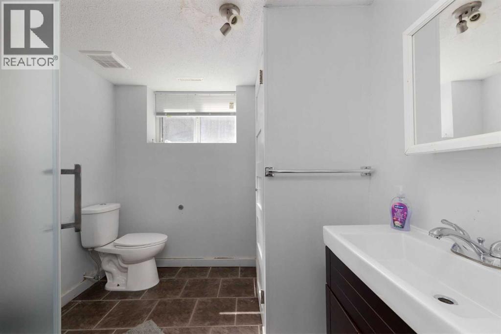 Photo 31 of 31 Rae Crescent, Fort Mcmurray AB