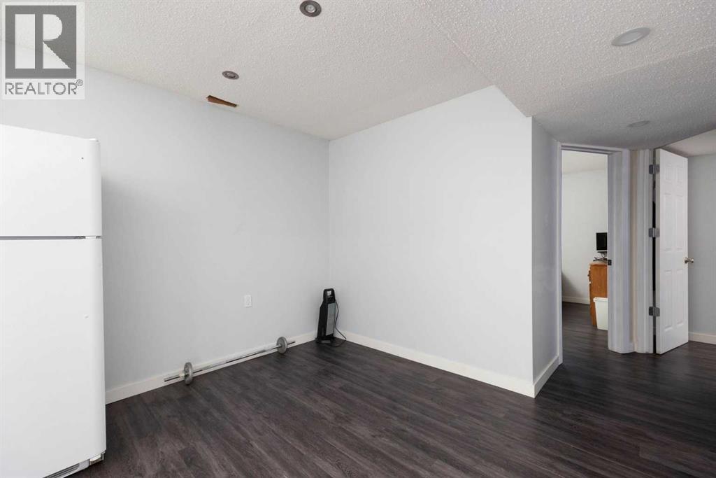 Photo 35 of 31 Rae Crescent, Fort Mcmurray AB