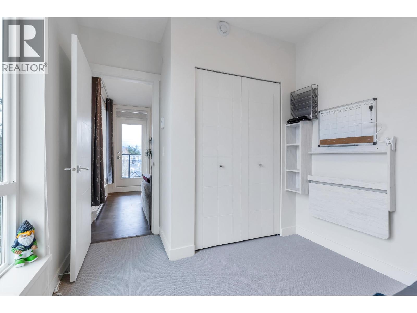 611 707 COMO LAKE AVENUE, Coquitlam
