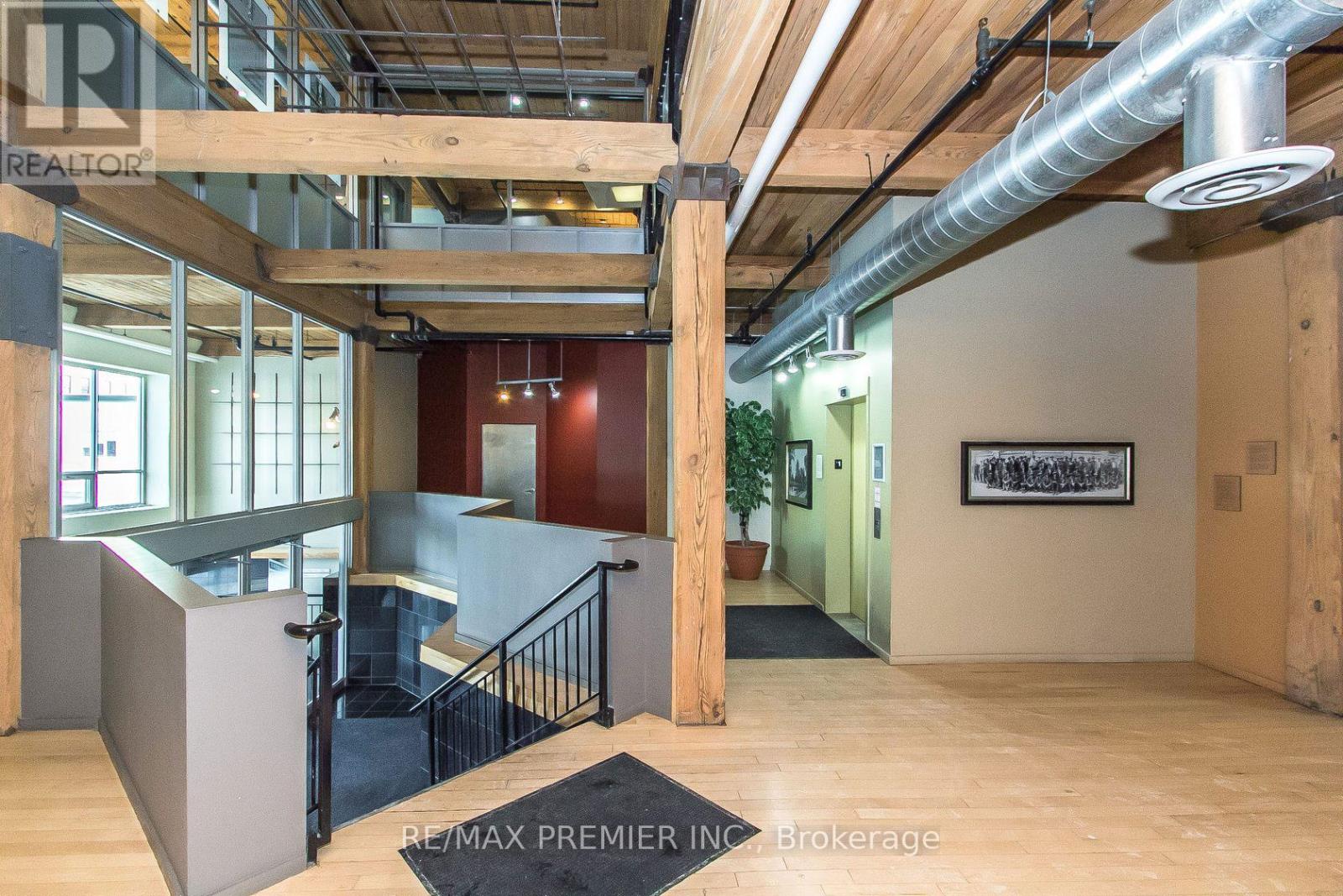 Photo 2 of 300 26 72 Victoria Street S, Kitchener ON