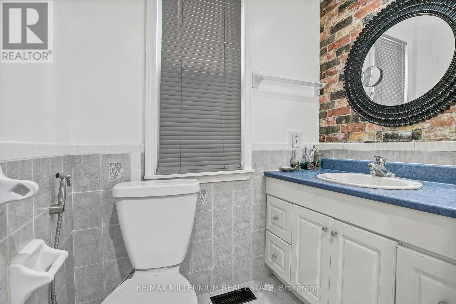 Photo 13 of 1725 Highland Avenue, Windsor ON