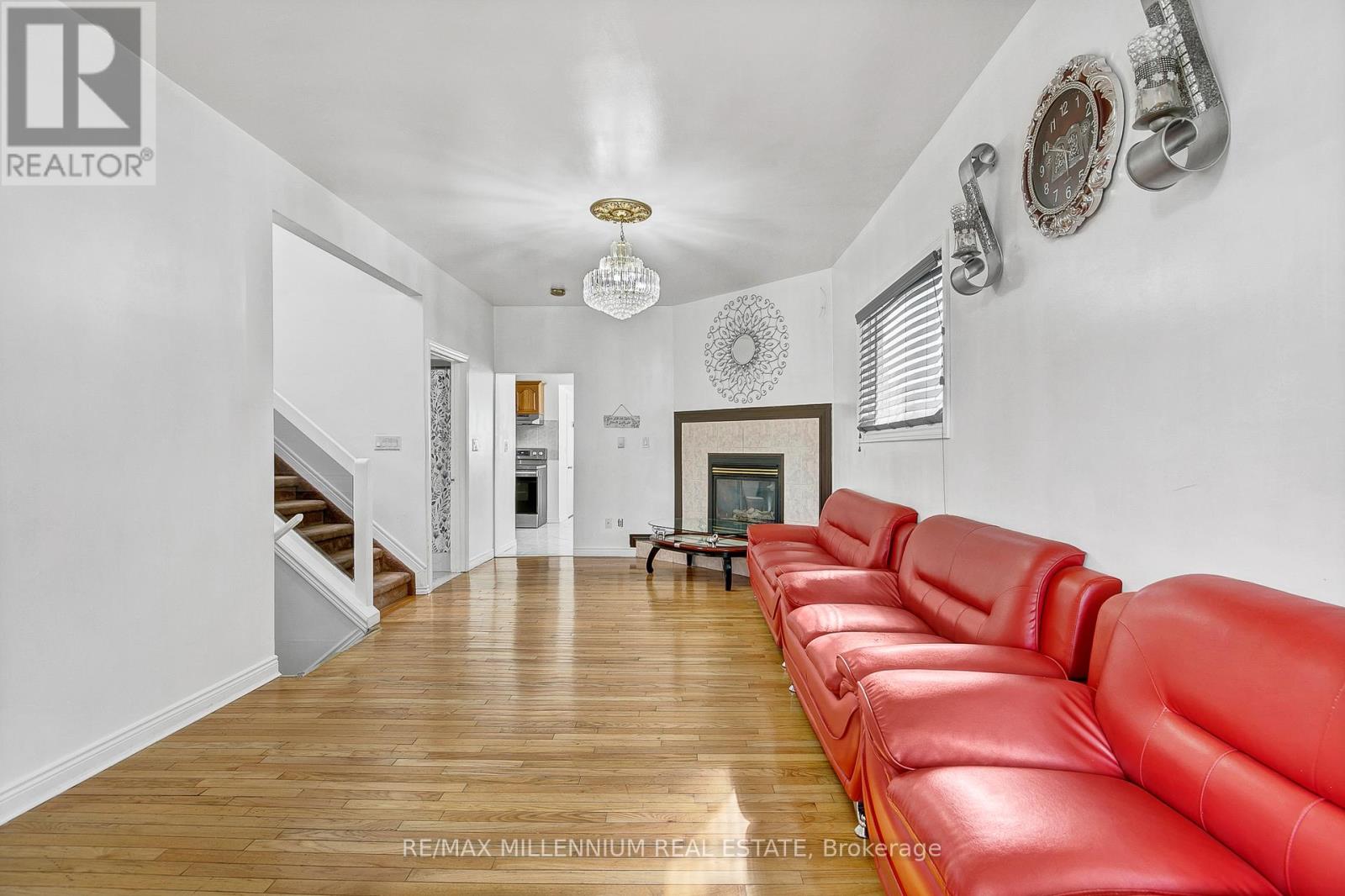Photo 3 of 1725 Highland Avenue, Windsor ON