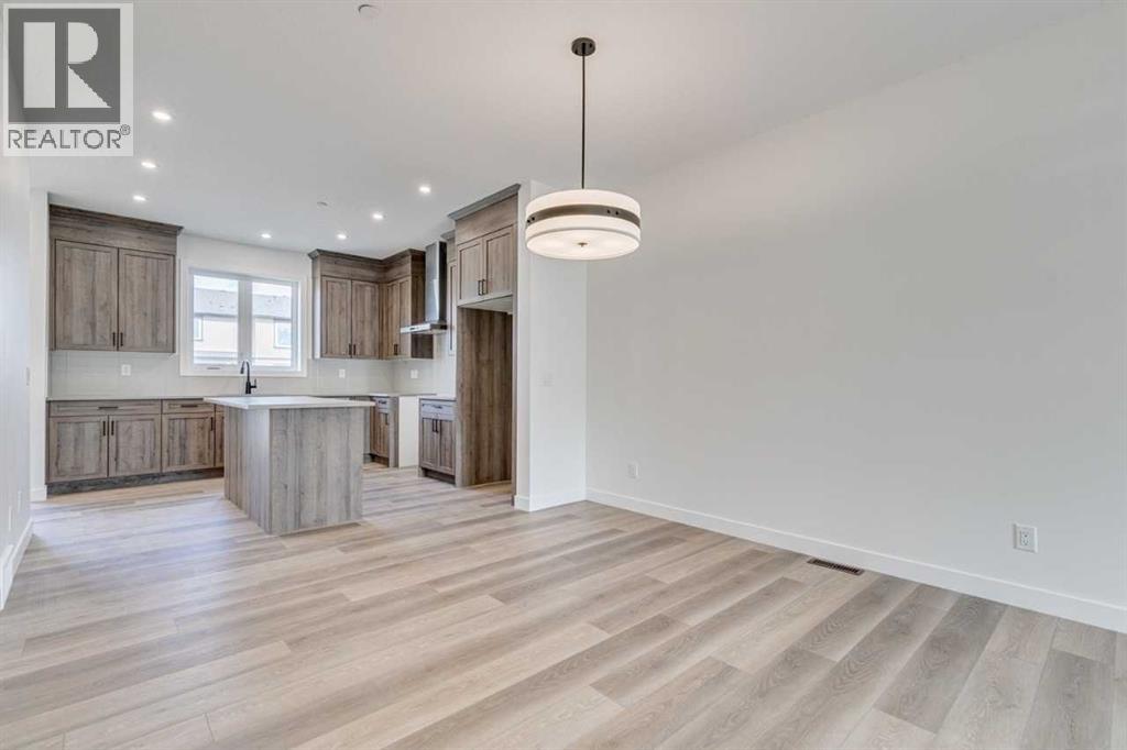 Photo 5 of 377 Hotchkiss Drive Se, Calgary AB