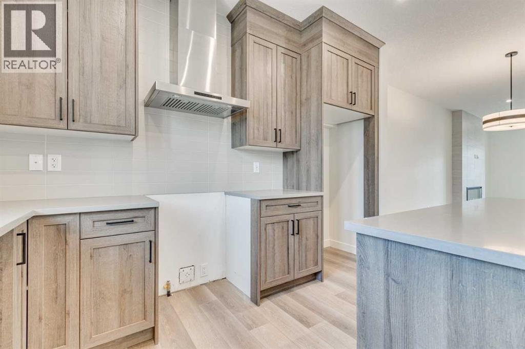Photo 10 of 377 Hotchkiss Drive Se, Calgary AB
