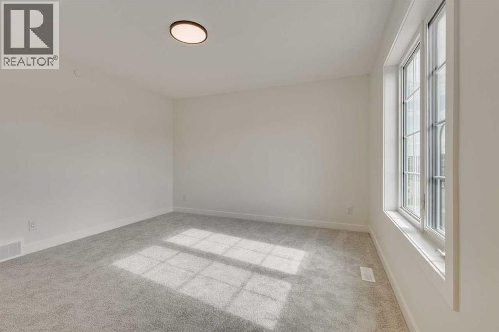 Photo 21 of 377 Hotchkiss Drive Se, Calgary AB