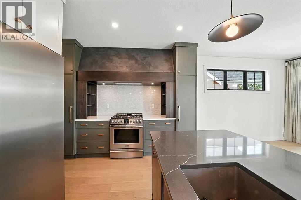 Single Family House for Sale in  Emerald Drive Evergreen Red Deer 