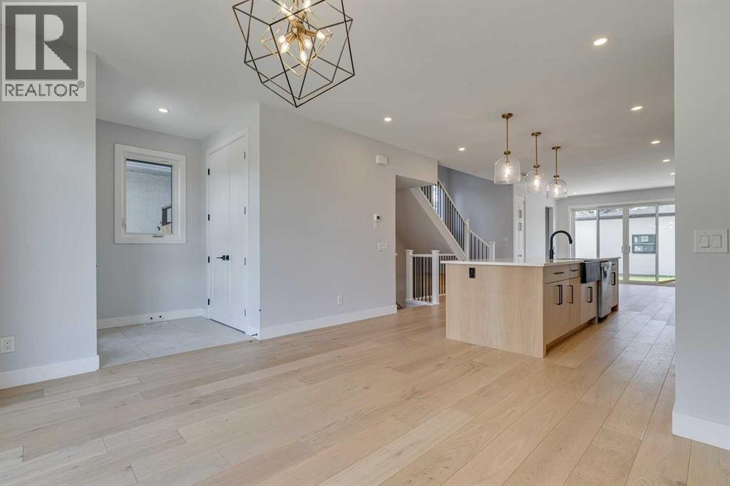 Photo 7 of 3729 Richmond Road Sw, Calgary AB