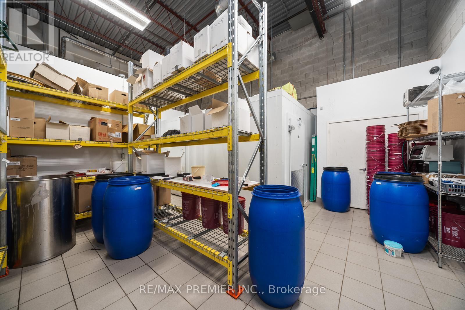 Photo 24 of 19 172 Bullock Drive, Markham ON