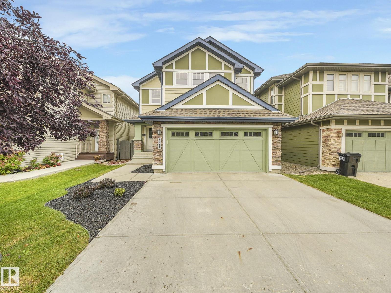 Photo 1 of 1214 Ainslie Wy Sw, Edmonton AB