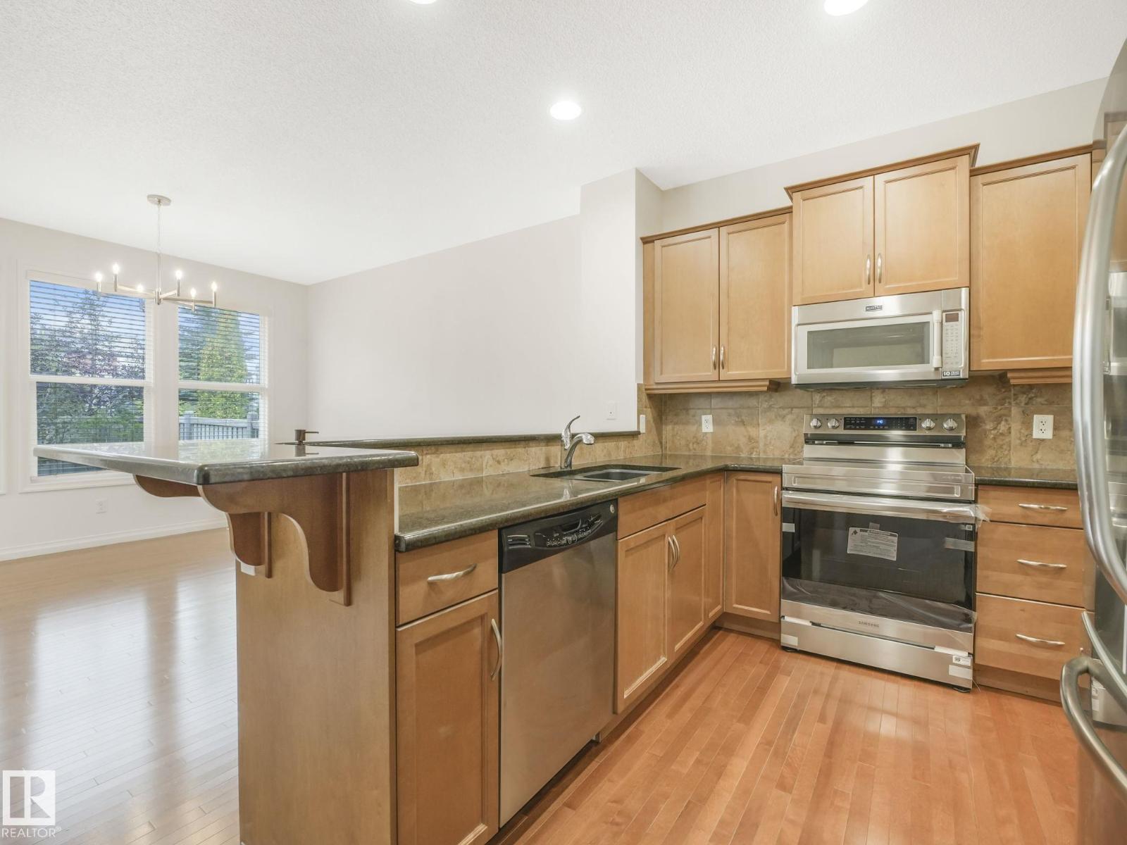 Photo 14 of 1214 Ainslie Wy Sw, Edmonton AB