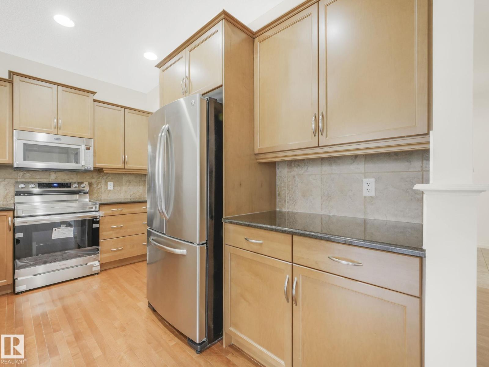Photo 15 of 1214 Ainslie Wy Sw, Edmonton AB