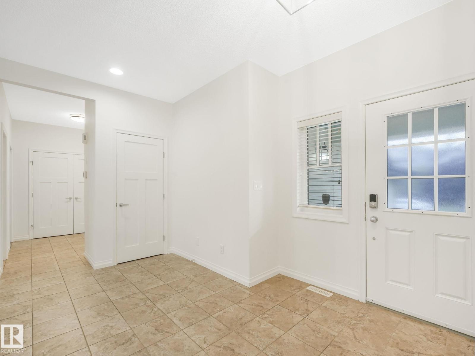 Photo 8 of 1214 Ainslie Wy Sw, Edmonton AB