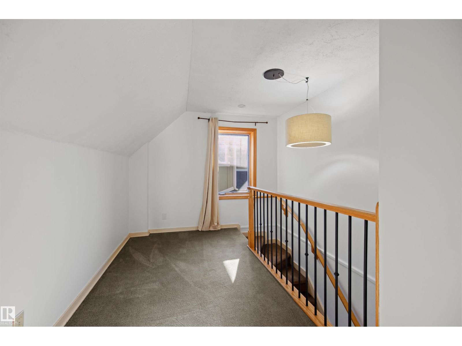 Photo 20 of 10430 138 St Nw, Edmonton AB