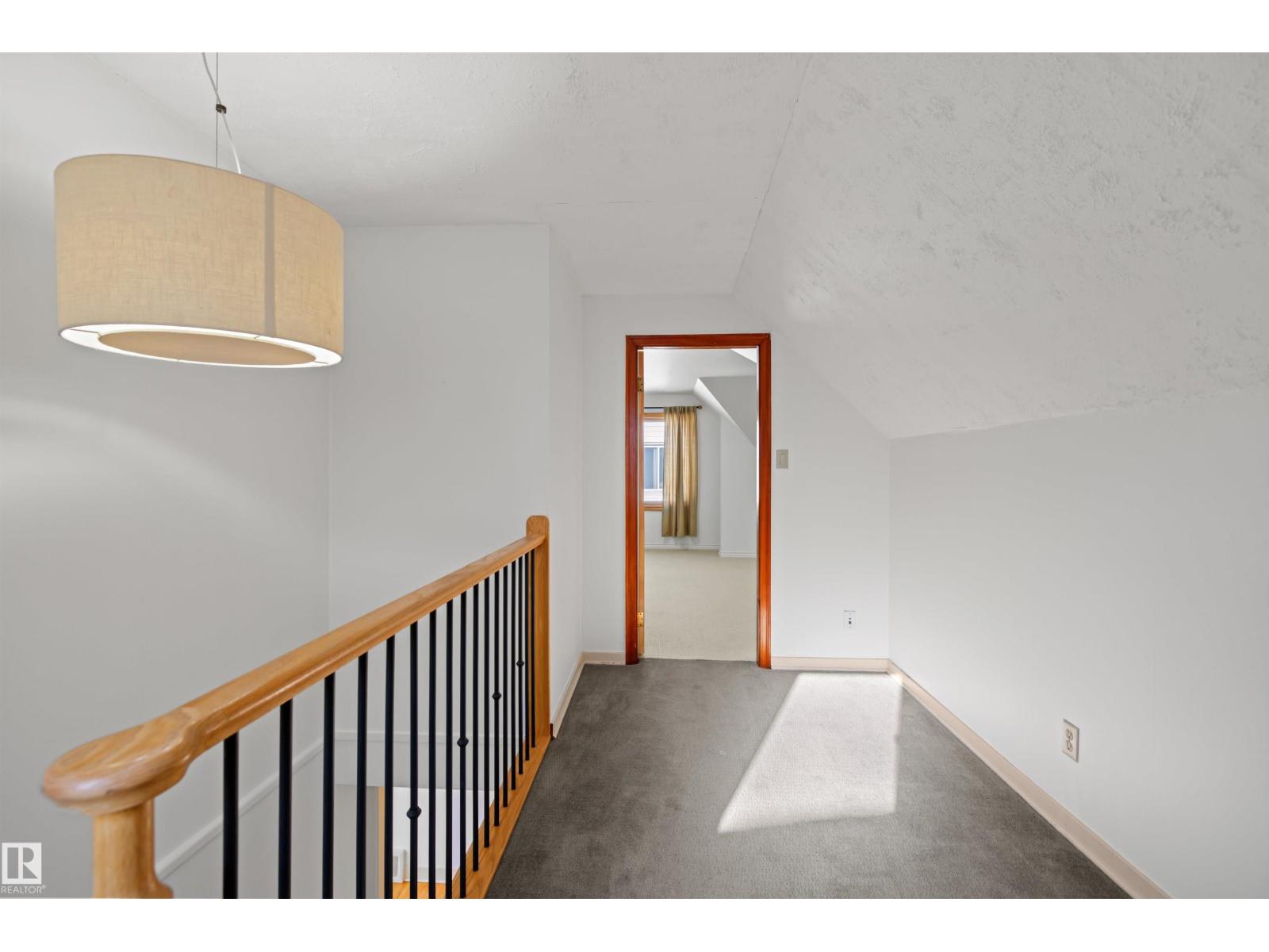 Photo 21 of 10430 138 St Nw, Edmonton AB