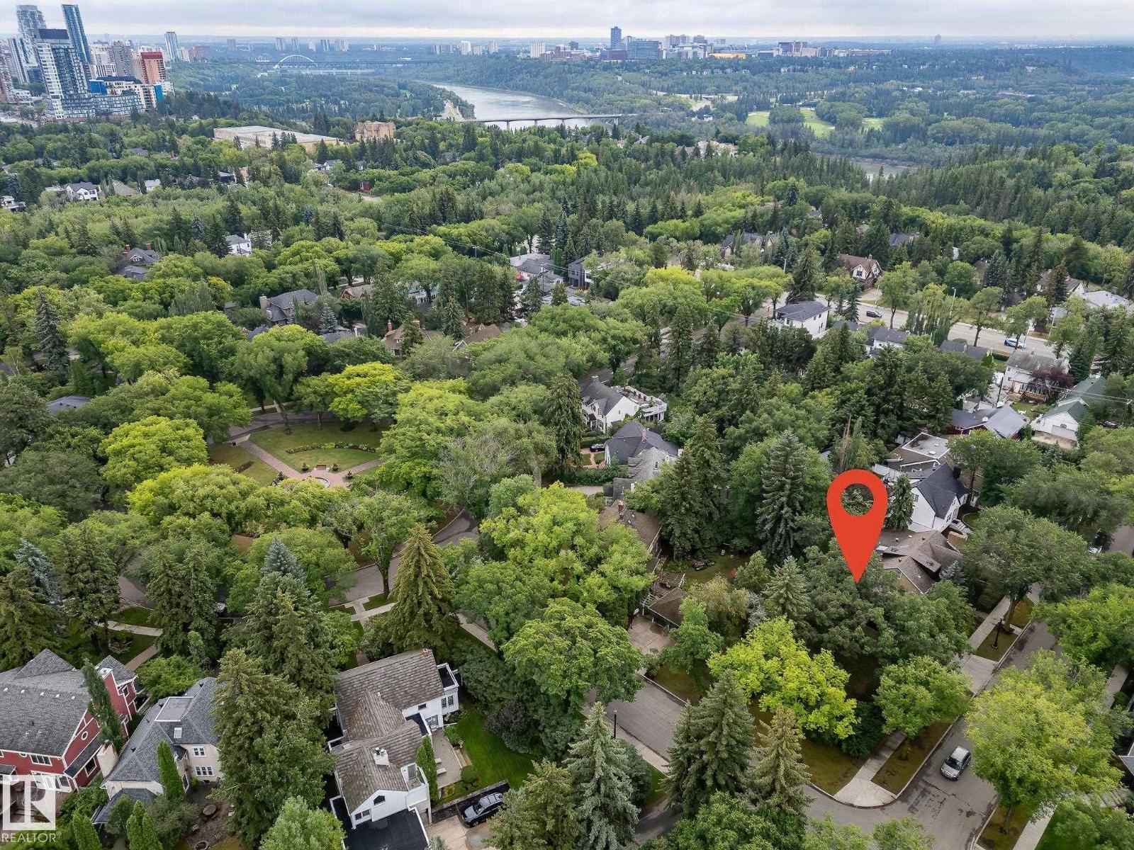Photo 1 of 10235 134 St Nw Nw, Edmonton AB