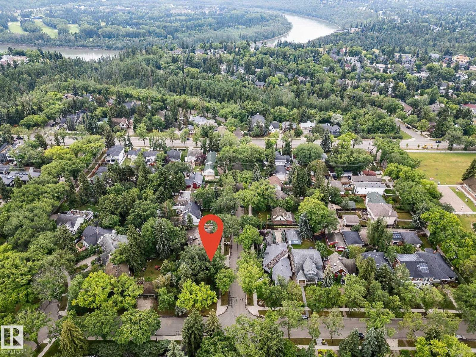 Photo 14 of 10235 134 St Nw Nw, Edmonton AB