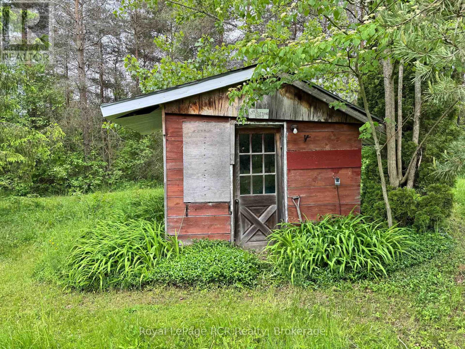 Photo 20 of 585250 Sideroad 10 A, Grey Highlands ON