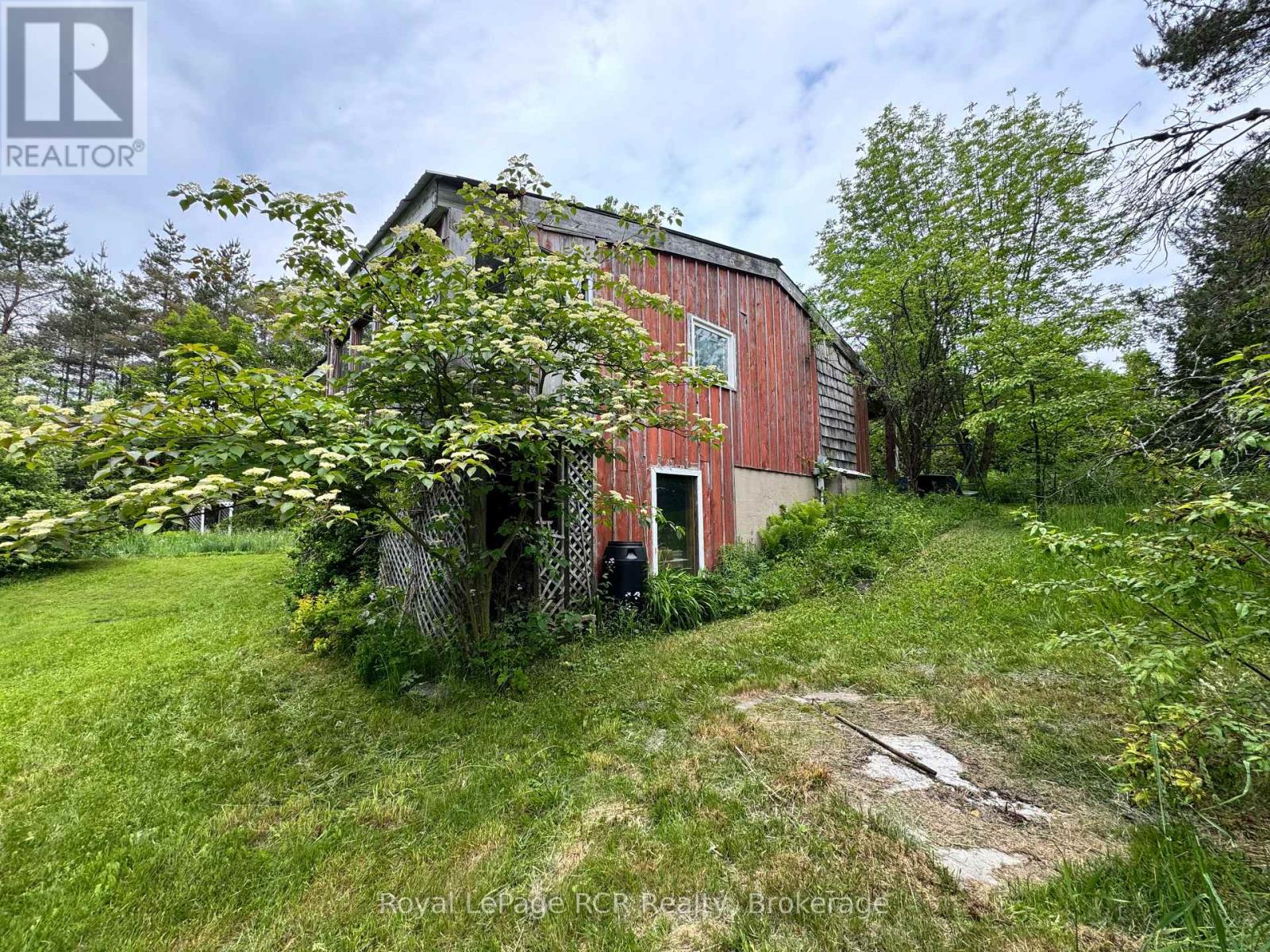 Photo 7 of 585250 Sideroad 10 A, Grey Highlands ON