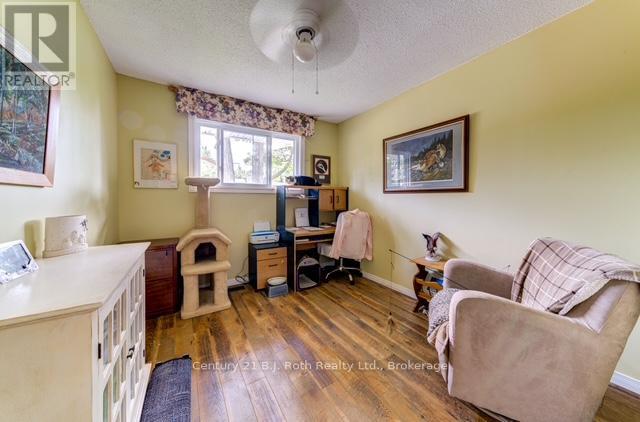 Photo 11 of 24 Champlain Street, Orillia ON