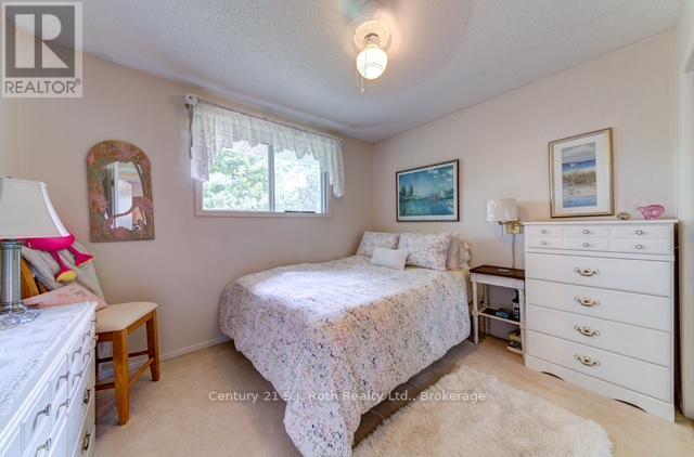 Photo 12 of 24 Champlain Street, Orillia ON