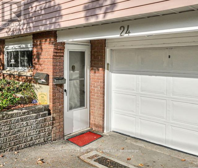 Photo 21 of 24 Champlain Street, Orillia ON