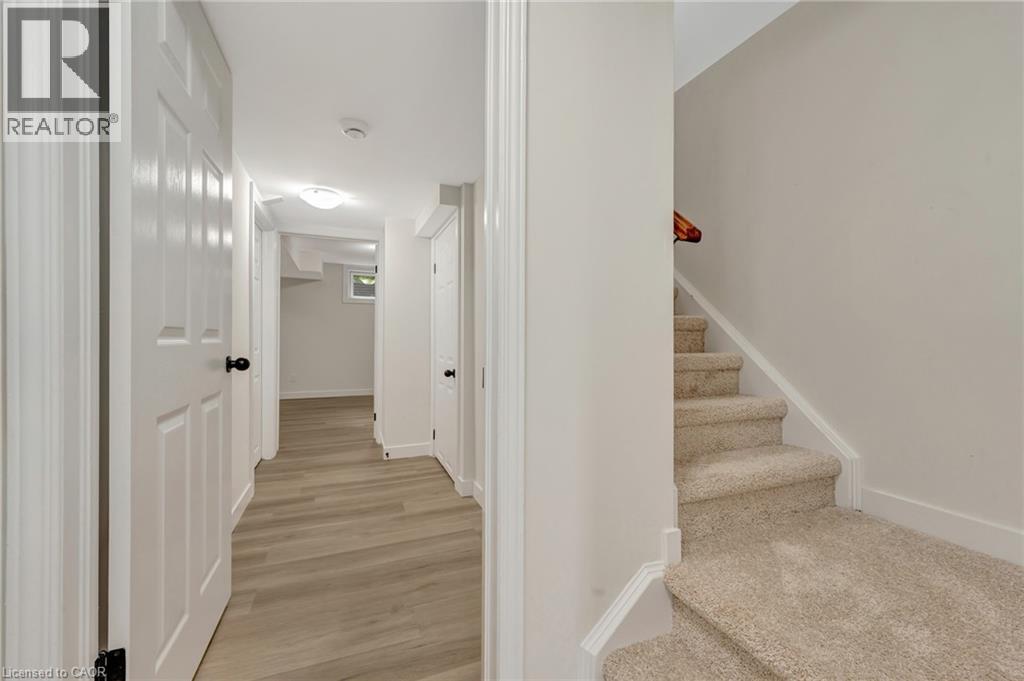 Photo 7 of 7 Ferncliffe Street, Cambridge ON
