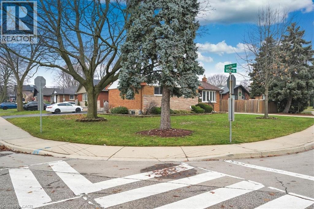 Photo 2 of 72 West 25th Street, Hamilton ON