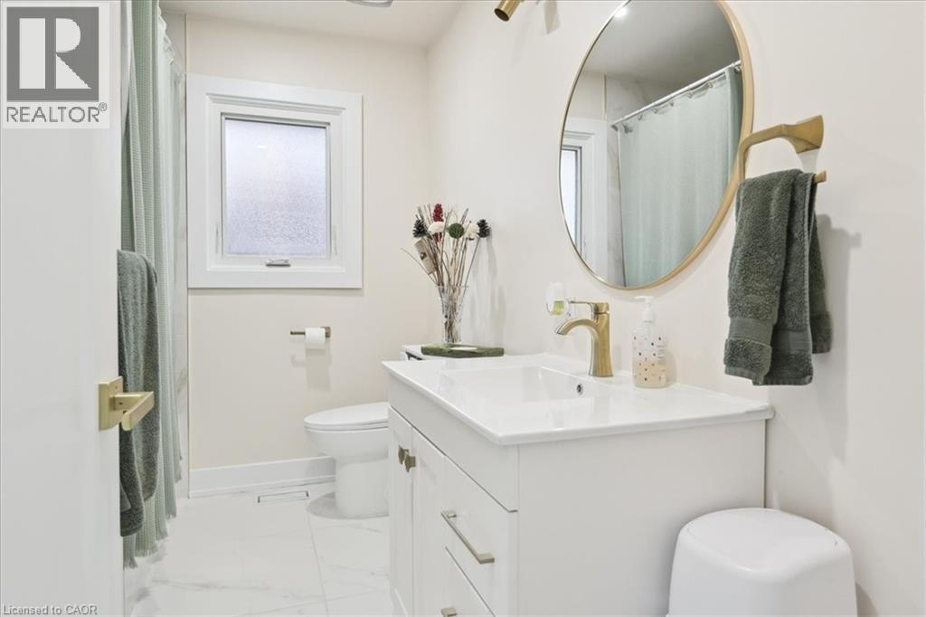 Photo 24 of 72 West 25th Street, Hamilton ON