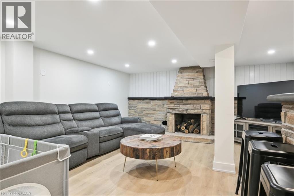 Photo 30 of 72 West 25th Street, Hamilton ON