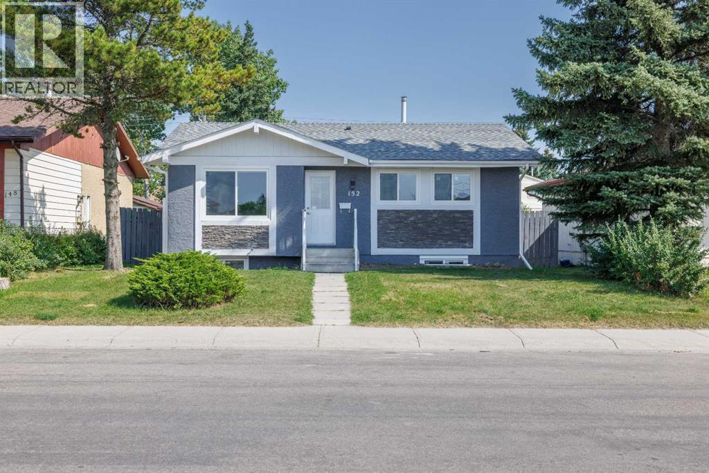 Photo 1 of 152 Falconridge Crescent Ne, Calgary AB