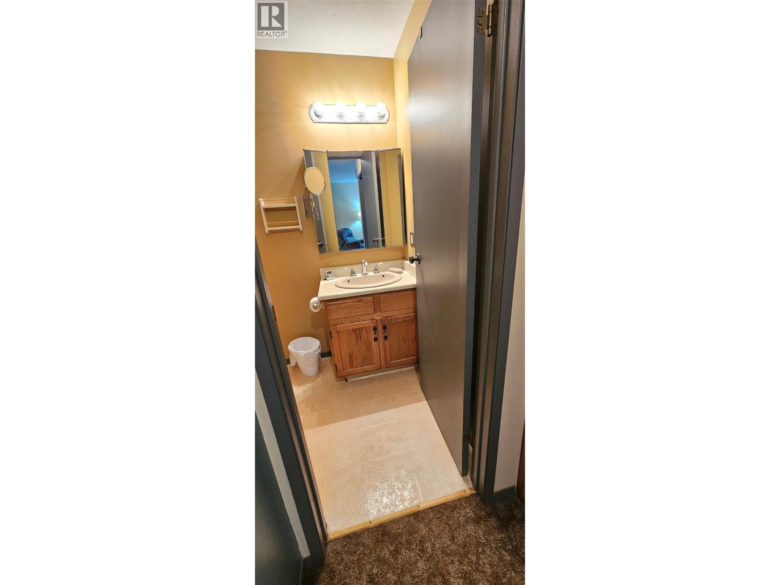 Photo 14 of 1286 Ponderosa Drive Unit 318 C, Sparwood BC