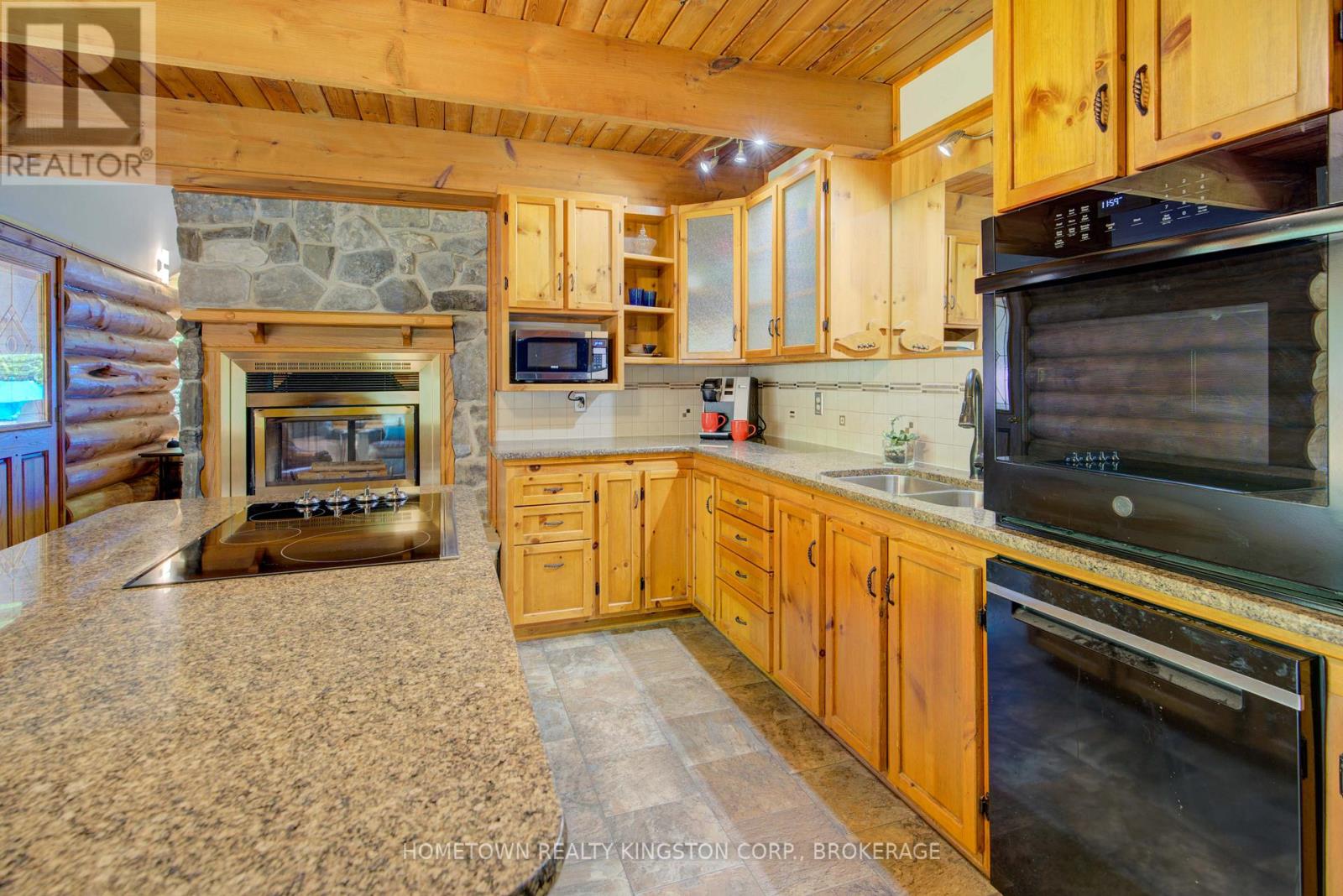Photo 18 of 199 Kellys Road, Rideau Lakes ON