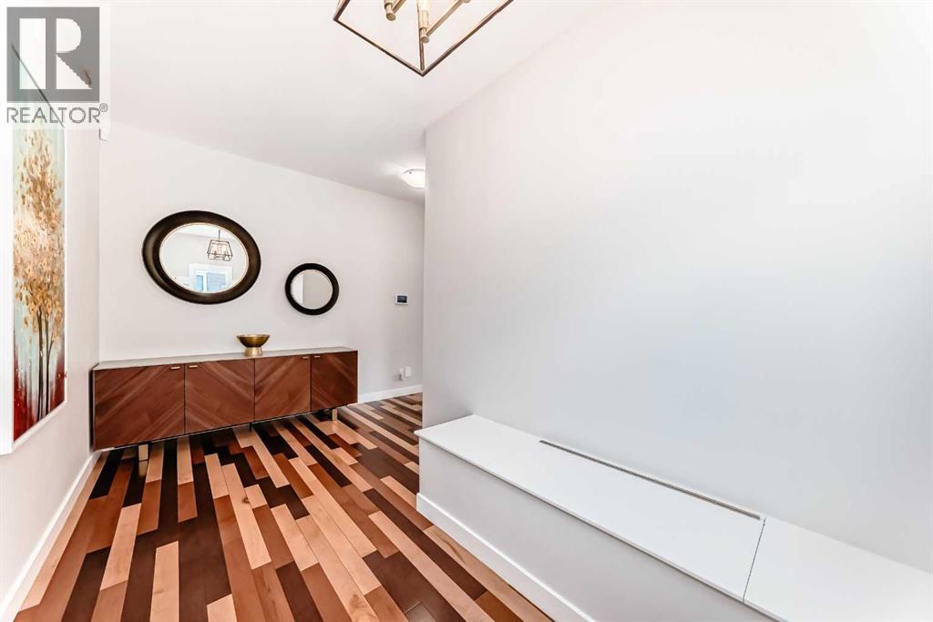 Photo 4 of 210 Copperleaf Bay Se, Calgary AB