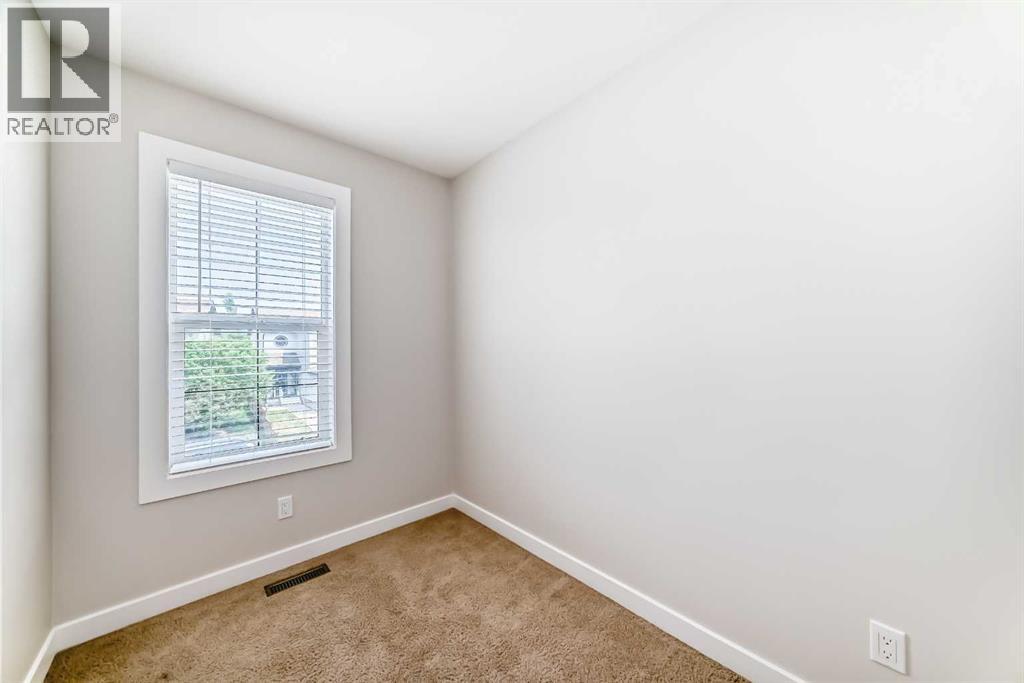 Photo 23 of 210 Copperleaf Bay Se, Calgary AB