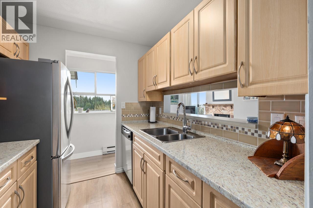 Photo 13 of 610 1000 Bowron Court, North Vancouver BC