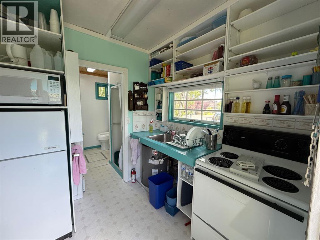 Photo 14 of 4640 49 Street, Sylvan Lake AB