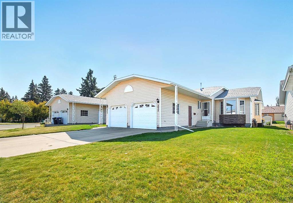 Photo 1 of 4638 48 A Avenueclose, Sylvan Lake AB