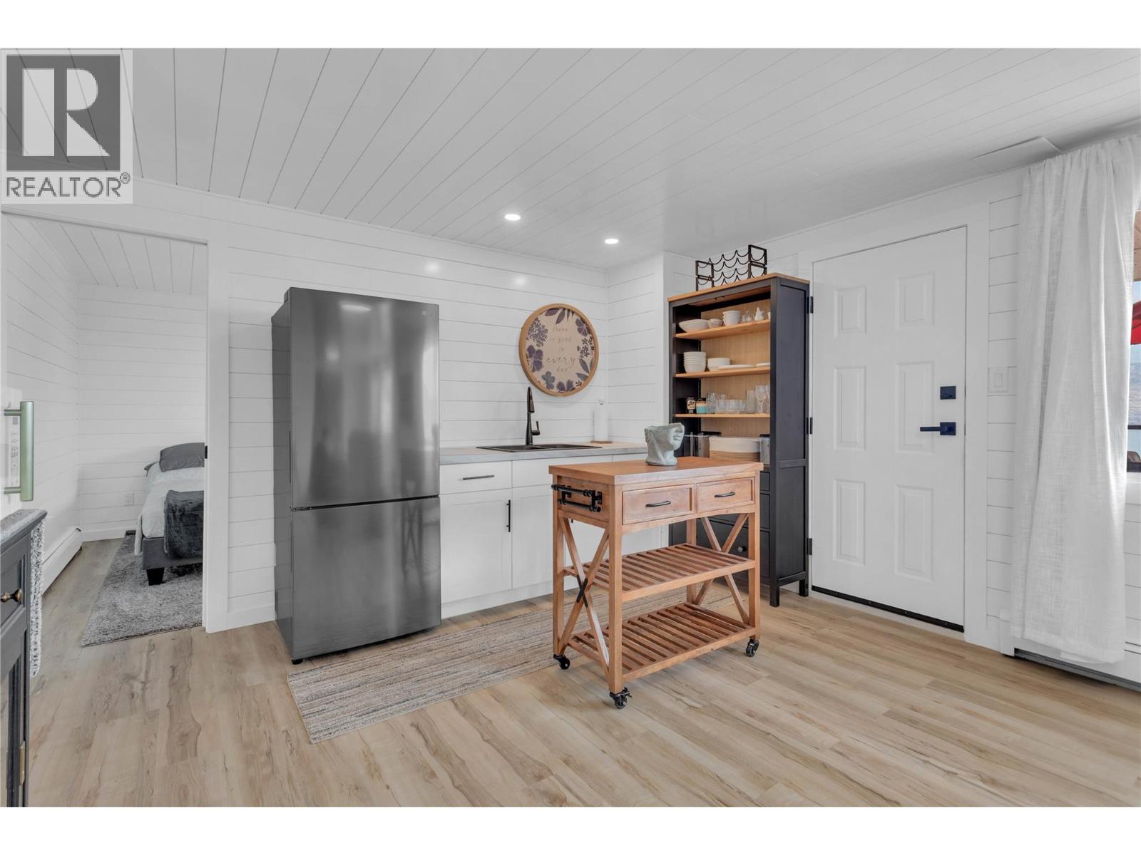 6501 Sherburn Road, Peachland