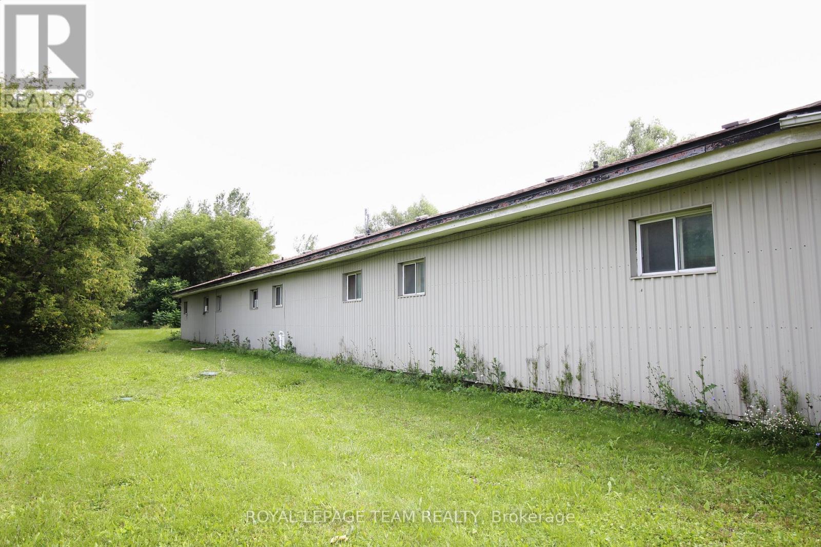 Photo 6 of 6637 Bank Street, Ottawa ON