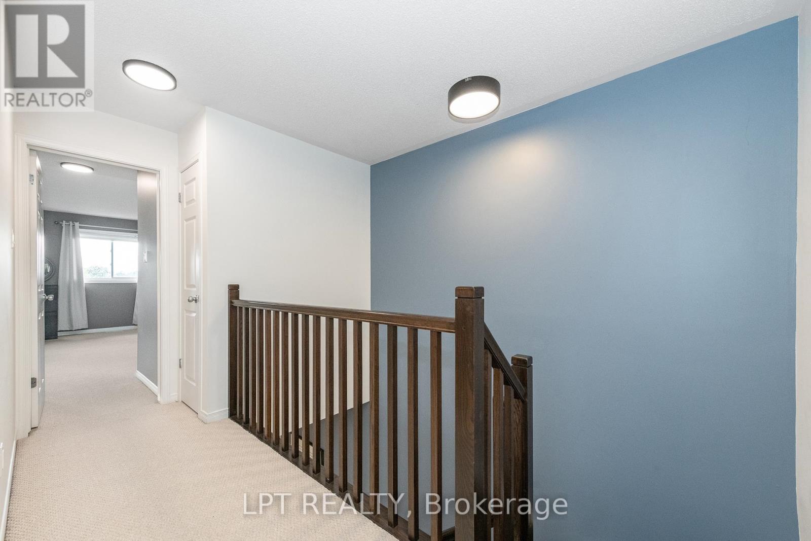 Photo 10 of 950 Torovin Private, Ottawa ON