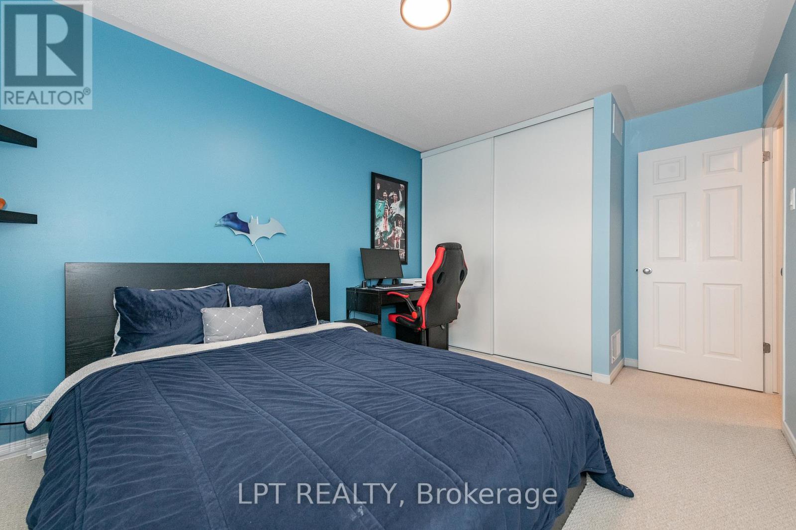 Photo 15 of 950 Torovin Private, Ottawa ON