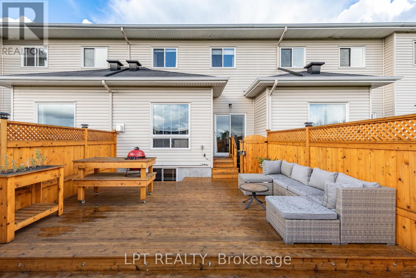 Photo 22 of 950 Torovin Private, Ottawa ON