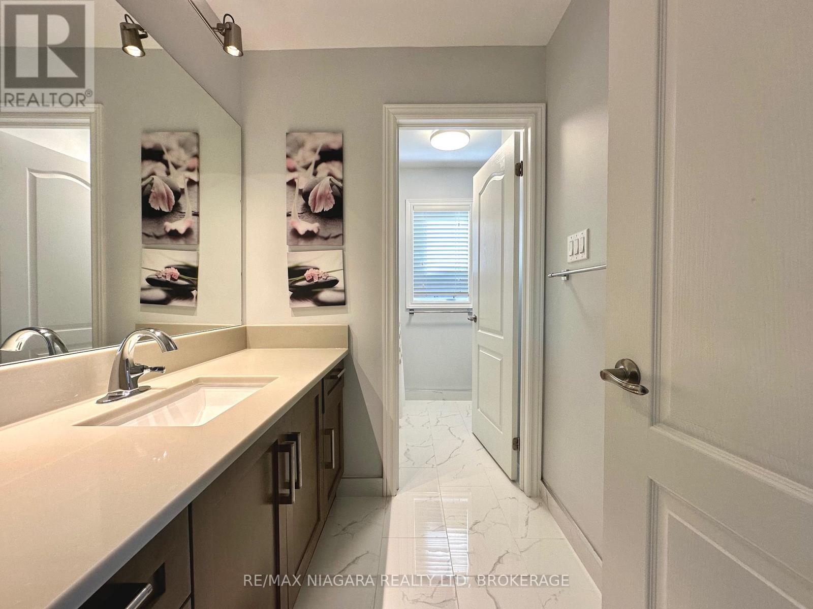 Photo 20 of 104 Cannery Drive, Niagaraonthelake ON