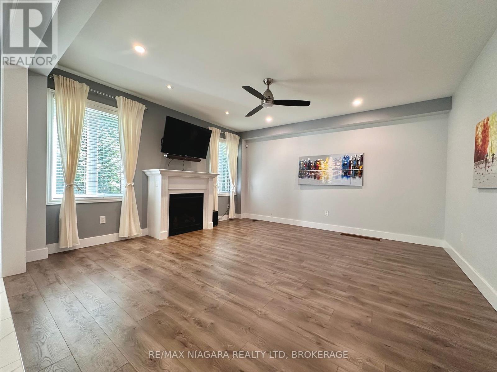 Photo 4 of 104 Cannery Drive, Niagaraonthelake ON